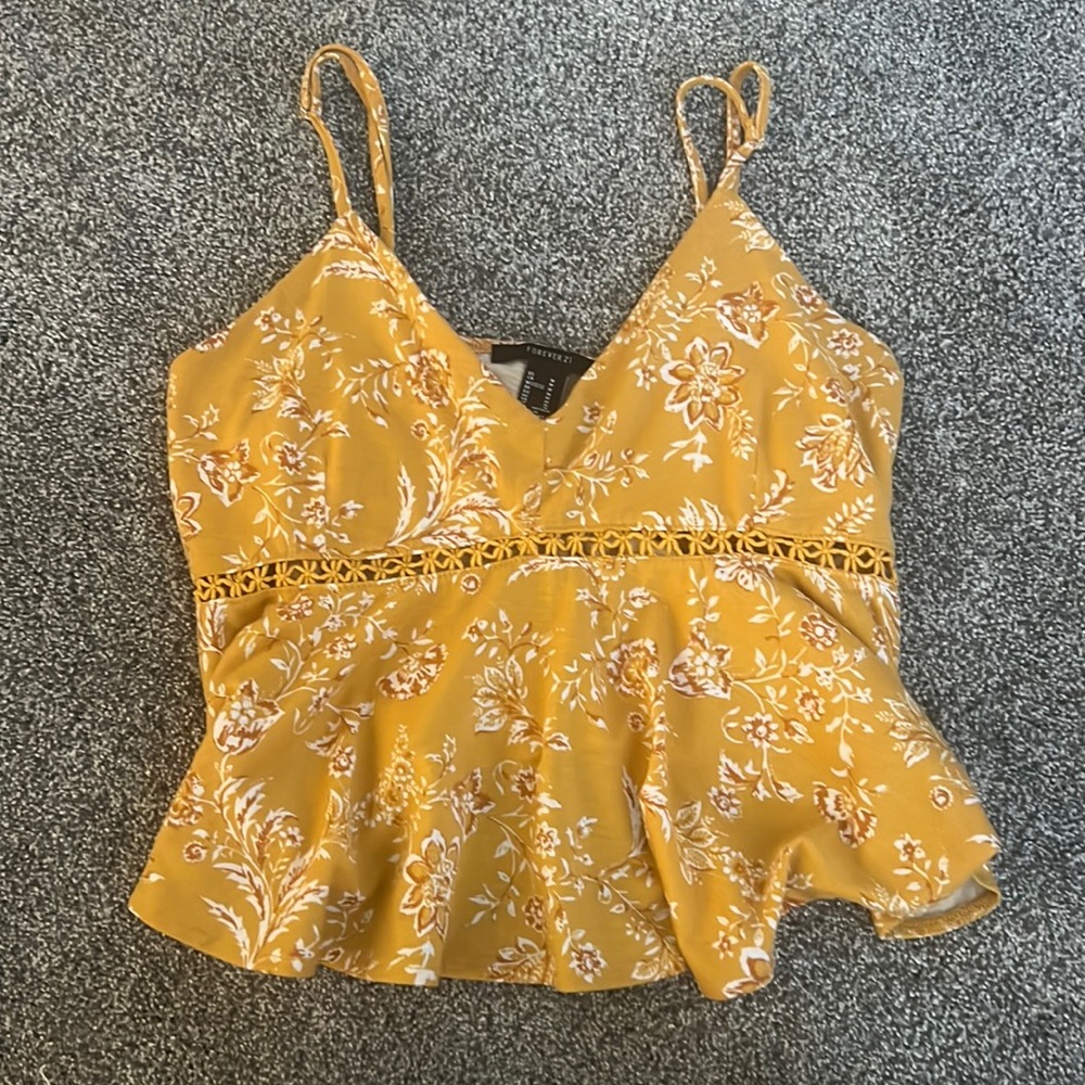 Forever 21 cropped tank size medium